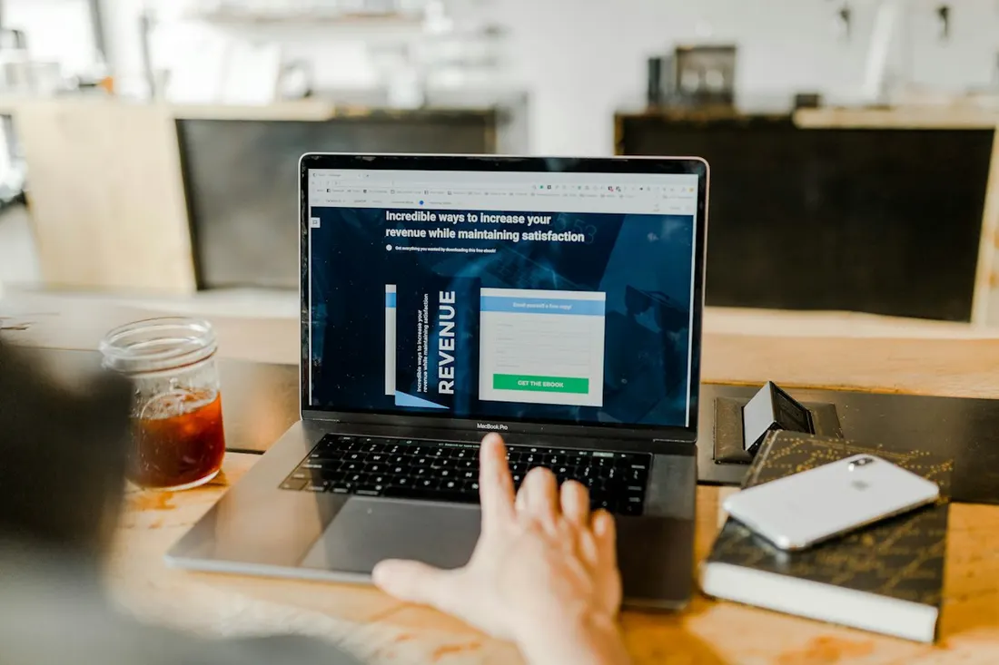 Comparativa de planes y precios de Semrush con límites de proyectos y keywords monitorizadas